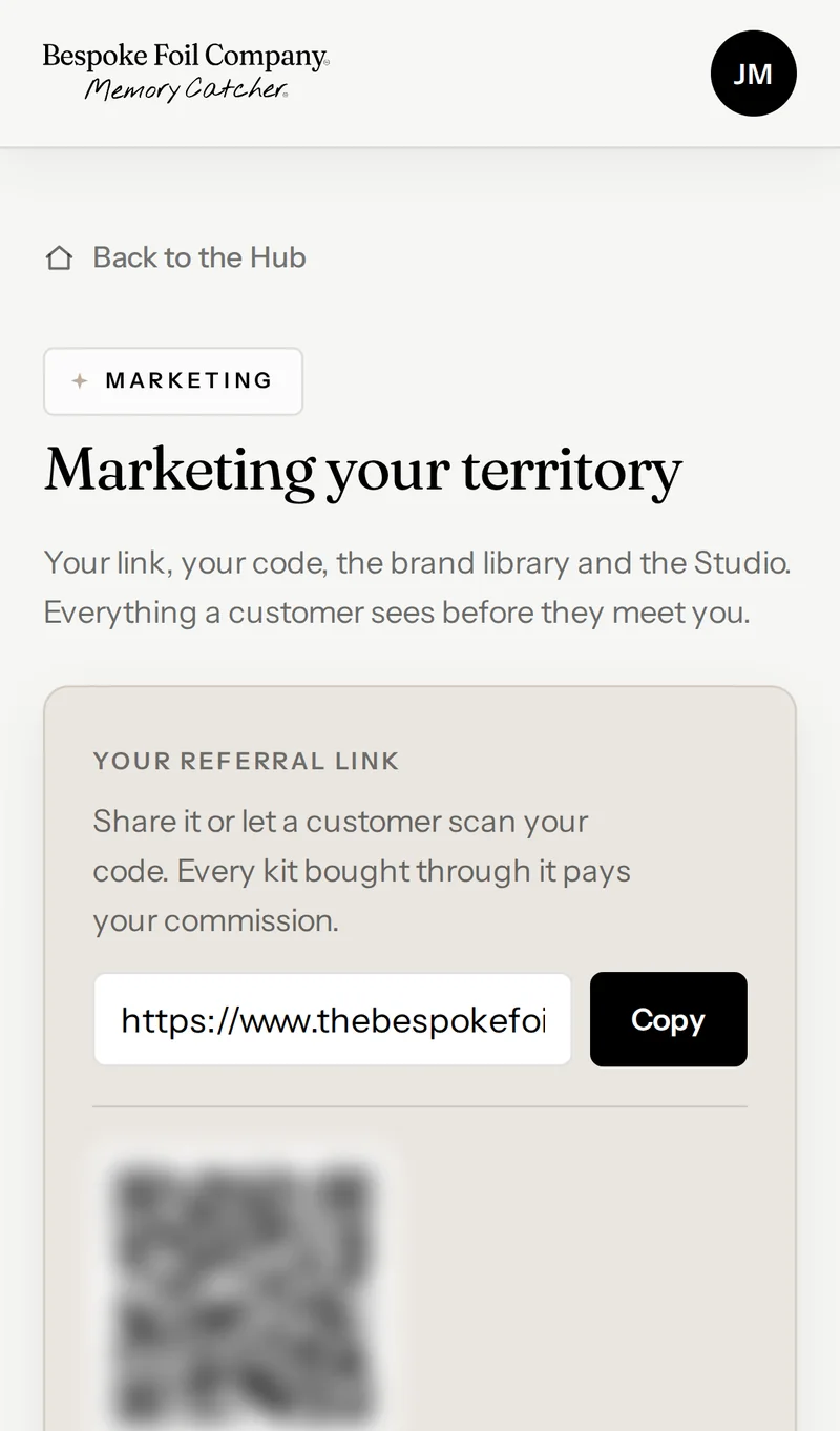 A Memory Catcher's own referral link and QR code in the Hub